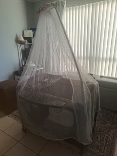 Chelino Musical Baby Camp Cot With Free Mosquito Net