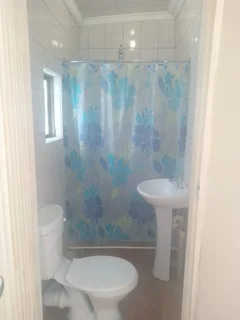 Bachelor Unit with private shower &amp; toilet is available for rental in Ebony Park, near Spar.