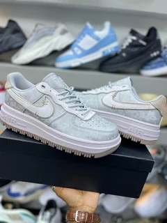 nike air force 1 luxe