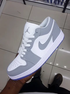 Air Jordan 1 low