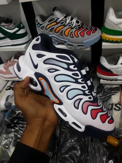 Nike air max plus drift