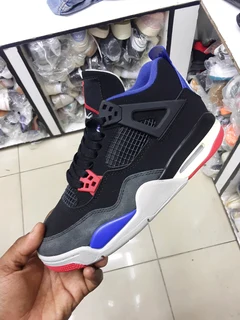Air Jordan 4