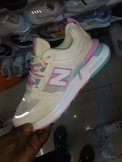 New balance sneaker