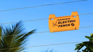 Sliding Gate Motor and Garage Doors/Alarms/Electric Fence/CCTV  Repairs and Installations *All Areas