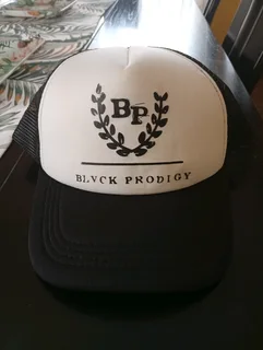 Black and white Black Prodigy cap 梨