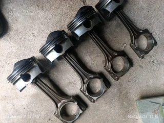 Golf 5 2.0 fsi/Audi A3 2.0 FSI pistons an Conrods