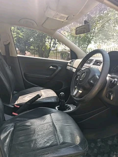 Vw polo sedan