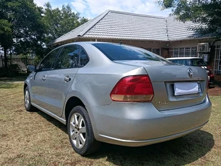 Vw polo sedan