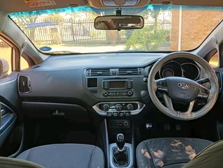 Kia rio sedan