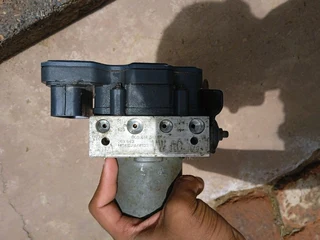 Polo 6/polo 6r abs pump