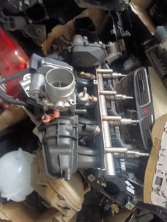 Golf 5 gti manifold with injectors and throttle