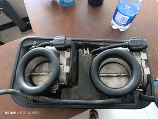 Mercedes C63 throttles