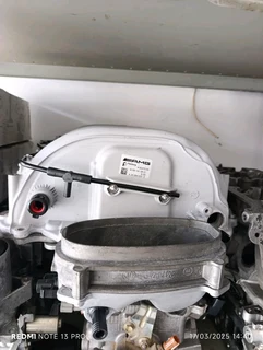 Mercedes C63 intake with throttle