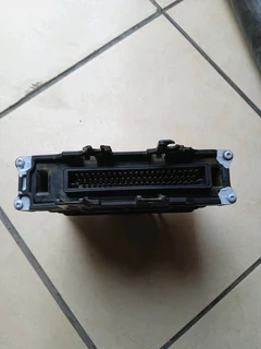 Polo bujwa ecu computer box