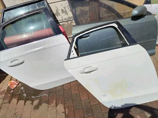 audi a4 b8 doors