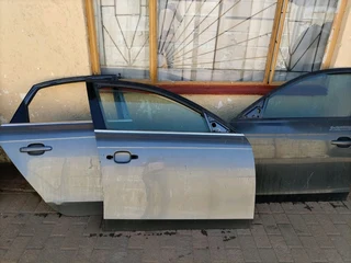 audi a4 b8 doors