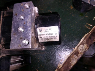 bmw f30 f20 f10 abs pump