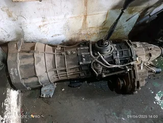 Nissan Navara yd25 gearbox Nissan pathfinder gearbox Manual R9500