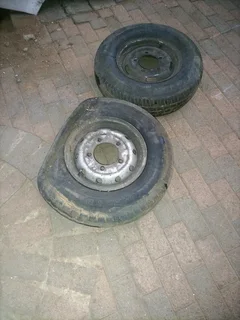 Hyundai h100/kia k2700 wheels