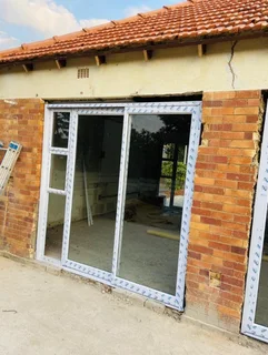 Glass - Ad posted by Clive Mongale