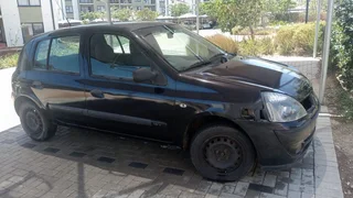 2003 Renault Clio Sedan