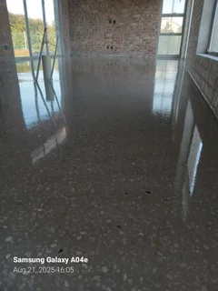 We  make your home offices garages driveways and warehouses with our morden decorative concrete floo