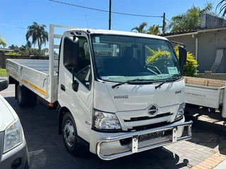 4 ton truck & bakkie  for removals & hire