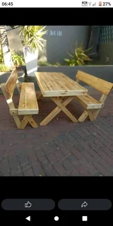 8 seater dinning table available