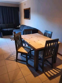4 seater dinning table available