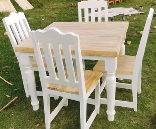 4 seater dinning table available