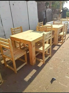 4 seater dinning table