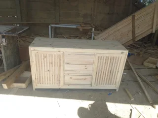 Kitchen buffet available