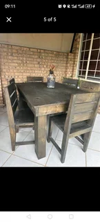 6 seater dinning table with 6 chairs available