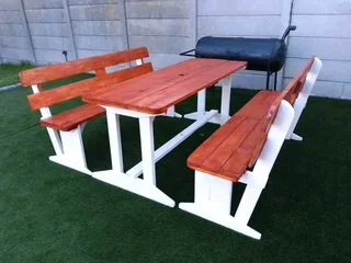 8 seater back rest Restaurant bench available
