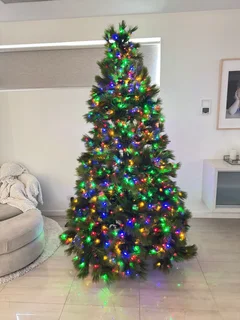 Balsam Hill Pre lit Monterrey 2.4m Christmas Tree