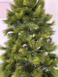 Balsam Hill Pre lit Monterrey 2.4m Christmas Tree