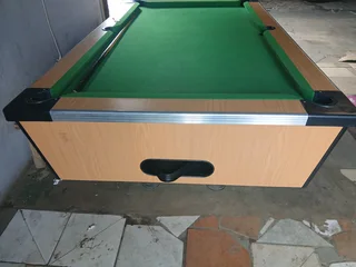Pool table