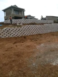 Retaining walls