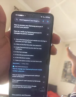 Looking to buy, account locked,  software error or battery problems Samsung zflip 4 for R500-2000
