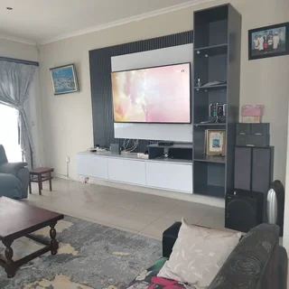 House - Ad posted by pinky mthekethi