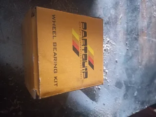 Mazda rustler 160i front hub and bearing