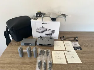 DJI Mini 2 SE Fly More Combo