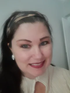 Seeking legal receptionist position