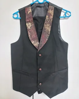 MD suit black burgundy and gold