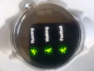 Brand new smarth watch for sale Never be use still in box