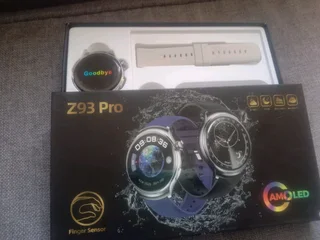 Brand new smarth watch for sale Never be use still in box