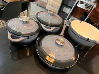 Cooking pots for sale