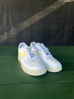 Nike Air Force 1 - Neon Yellow