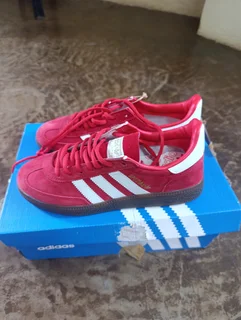 Both pairs size for R1600Sneakers for women