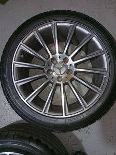 18inch AMG rims with tyre&#39;s